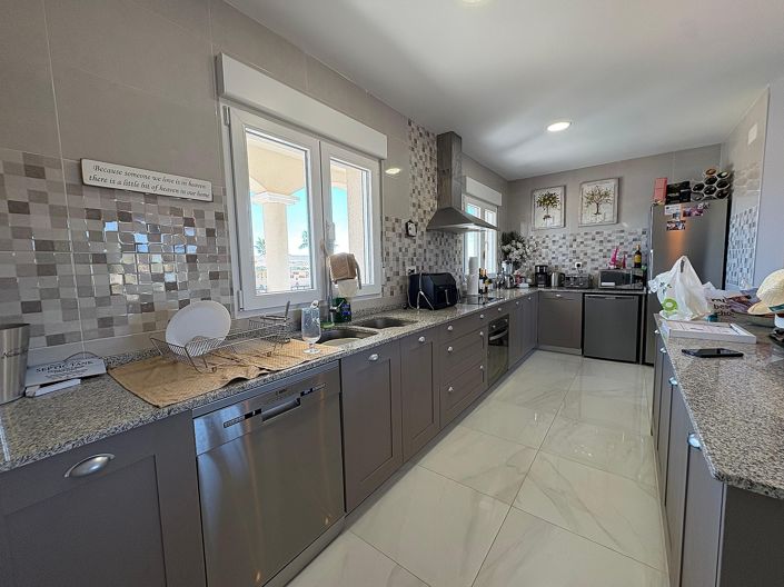 Image No.9-4 Bed Villa for sale