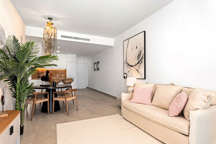 Image No.8-3 Bed Apartment for sale