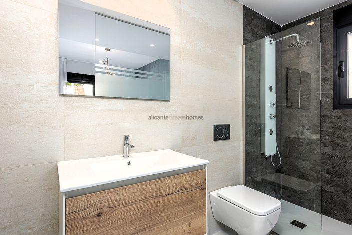 Image No.22-2 Bed Bungalow for sale