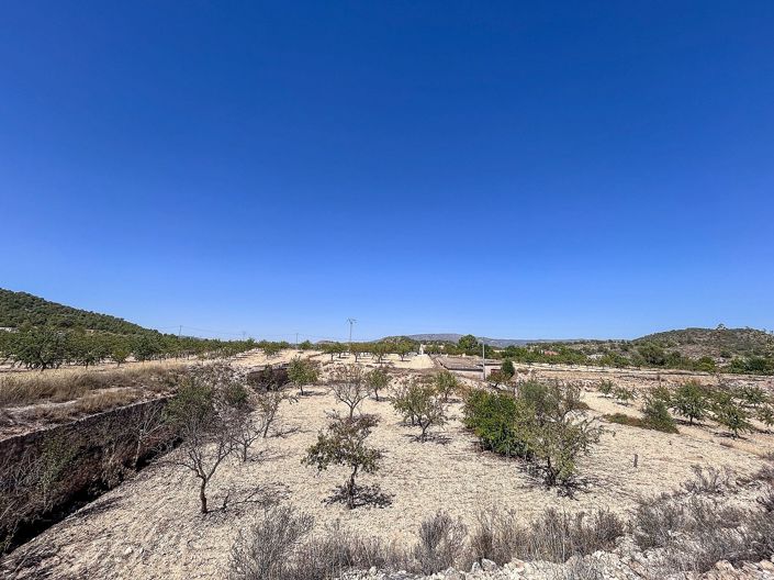 Image No.13-3 Bed Country House for sale