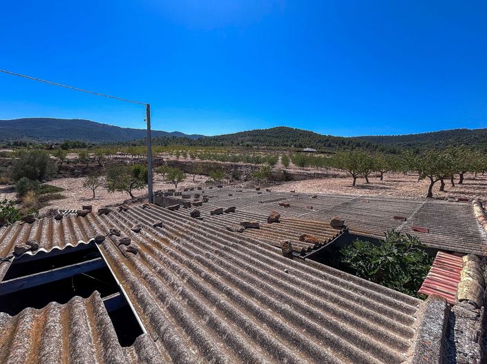 Image No.8-3 Bed Country House for sale