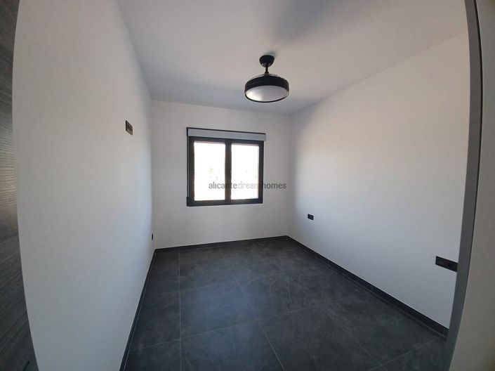 Image No.13-1 Bed Villa for sale