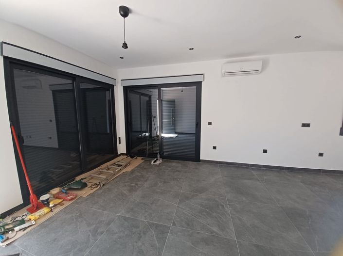 Image No.3-1 Bed Villa for sale