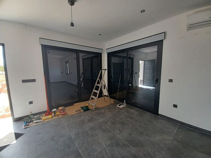 Image No.4-1 Bed Villa for sale