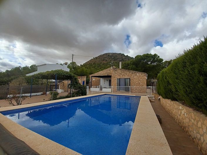 Image No.1-3 Bed Country House for sale