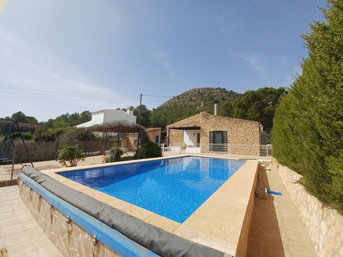 Image No.1-3 Bed Country House for sale