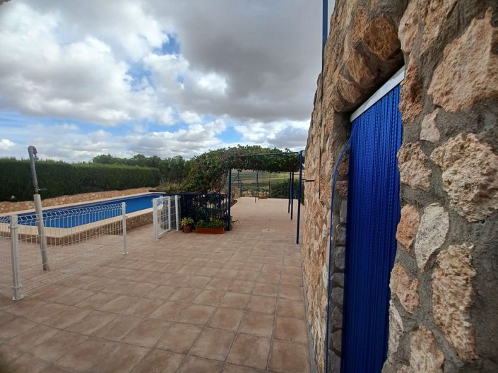 Image No.13-3 Bed Country House for sale