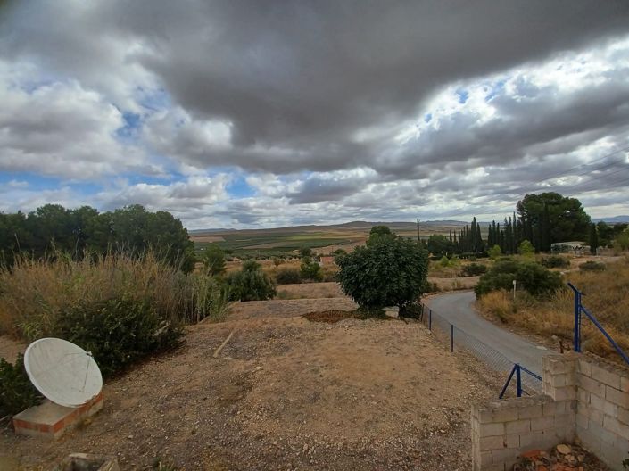 Image No.17-3 Bed Country House for sale