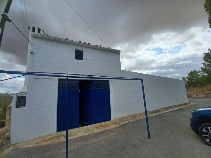 Image No.27-3 Bed Country House for sale