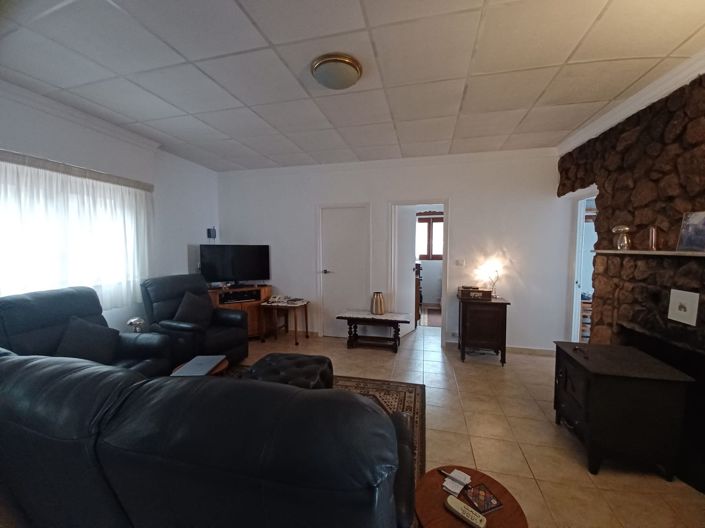 Image No.39-3 Bed Country House for sale