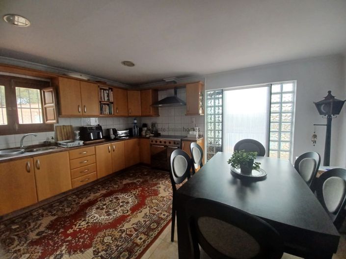 Image No.39-3 Bed Country House for sale