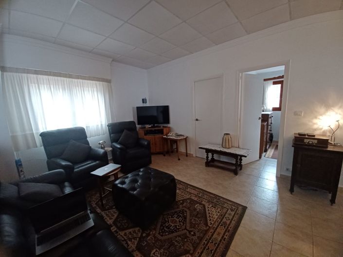 Image No.40-3 Bed Country House for sale
