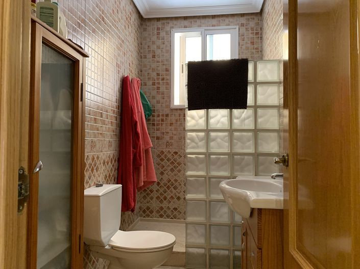 Image No.26-4 Bed Villa for sale