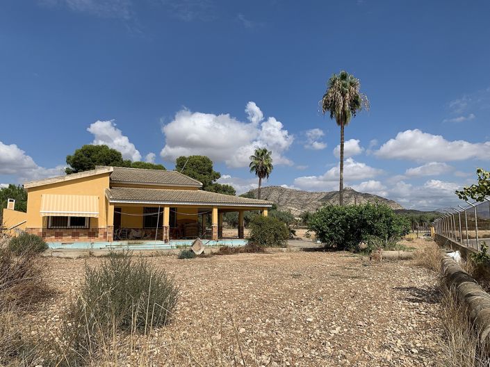 Image No.3-4 Bed Villa for sale