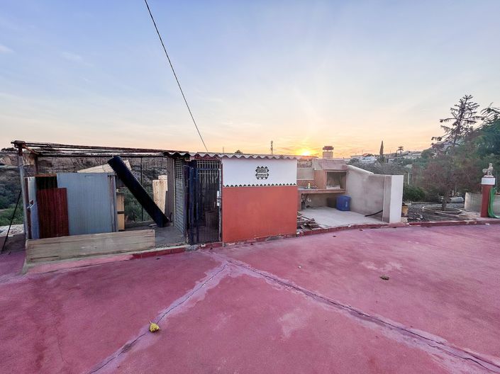 Image No.12-3 Bed Villa for sale