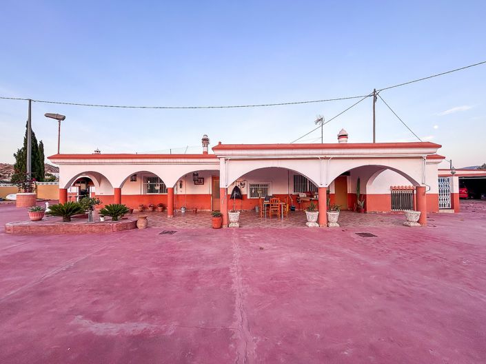 Image No.7-3 Bed Villa for sale