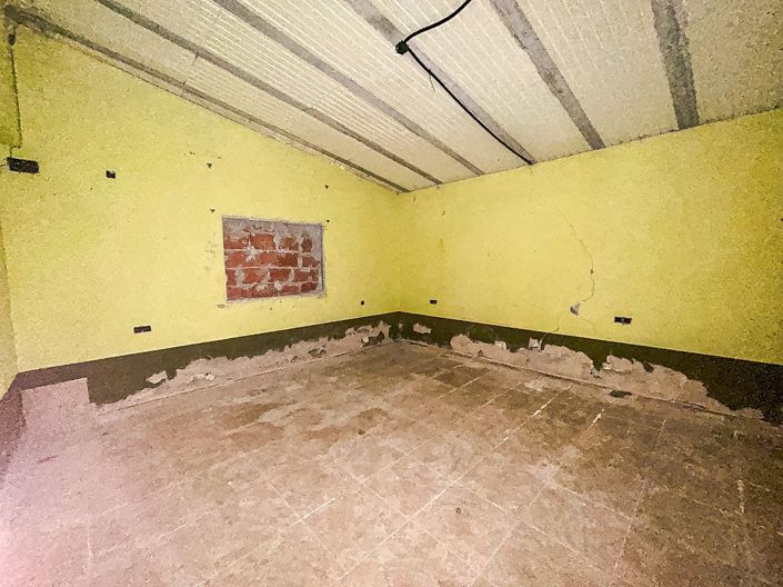 Image No.18-4 Bed Property for sale