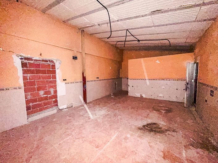 Image No.21-4 Bed Property for sale