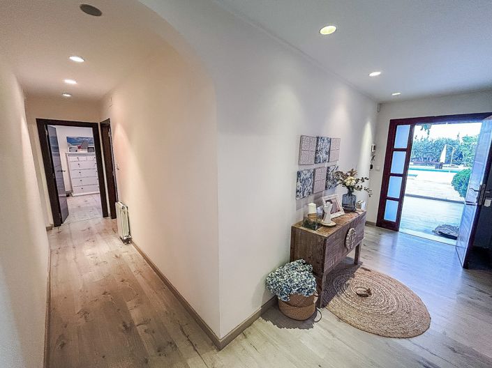 Image No.14-3 Bed Villa for sale