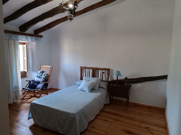 Image No.17-6 Bed Country House for sale