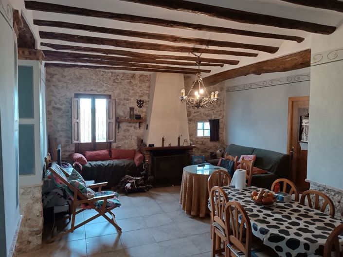 Image No.2-6 Bed Country House for sale