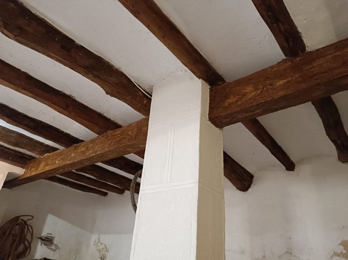 Image No.20-6 Bed Country House for sale