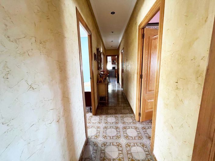 Image No.13-4 Bed Villa for sale