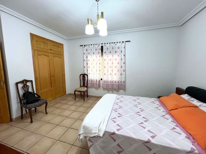 Image No.34-4 Bed Villa for sale