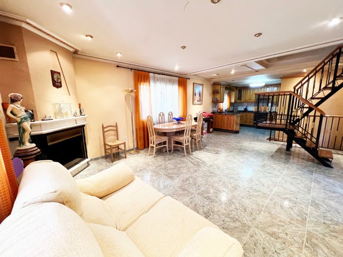 Image No.24-4 Bed Villa for sale