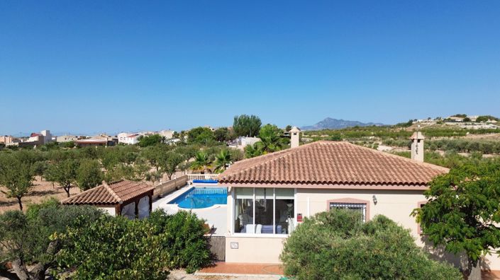 Image No.3-Villa de 3 chambres à vendre à Alicante