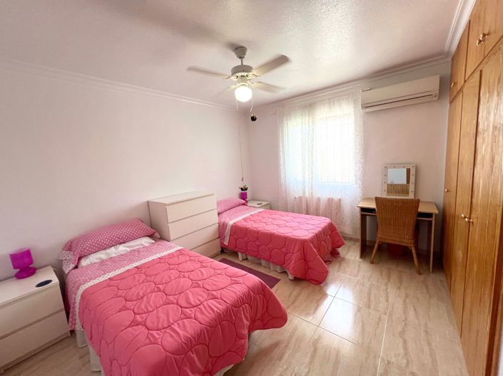 Image No.30-3 Bed Villa for sale