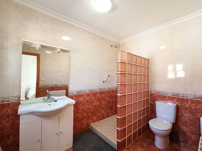 Image No.41-3 Bed Villa for sale