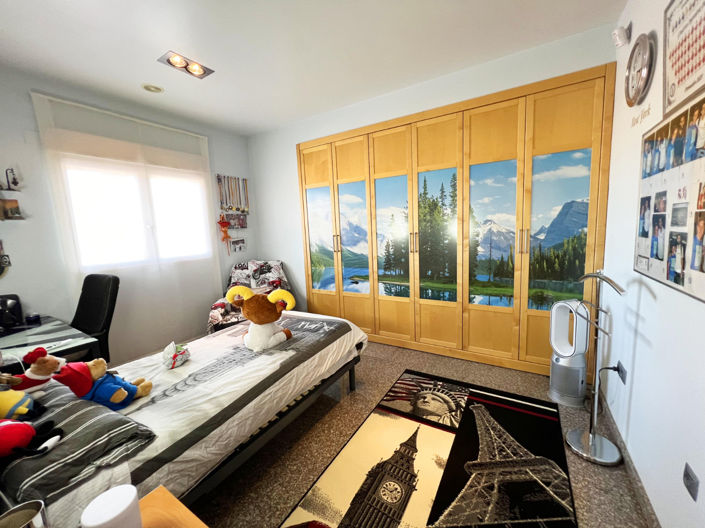 Image No.44-5 Bed Villa for sale