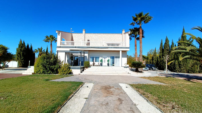 Image No.7-5 Bed Villa for sale