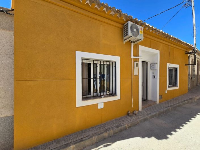 Image No.6-3 Bed Townhouse for sale