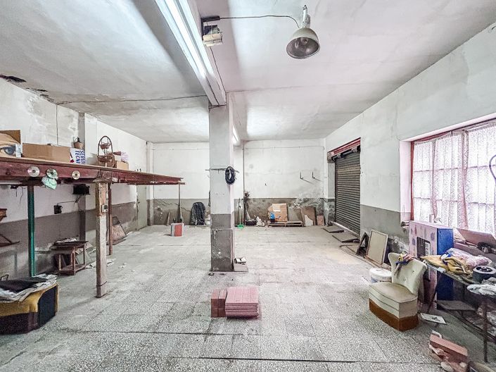 Image No.27-6 Bed Property for sale