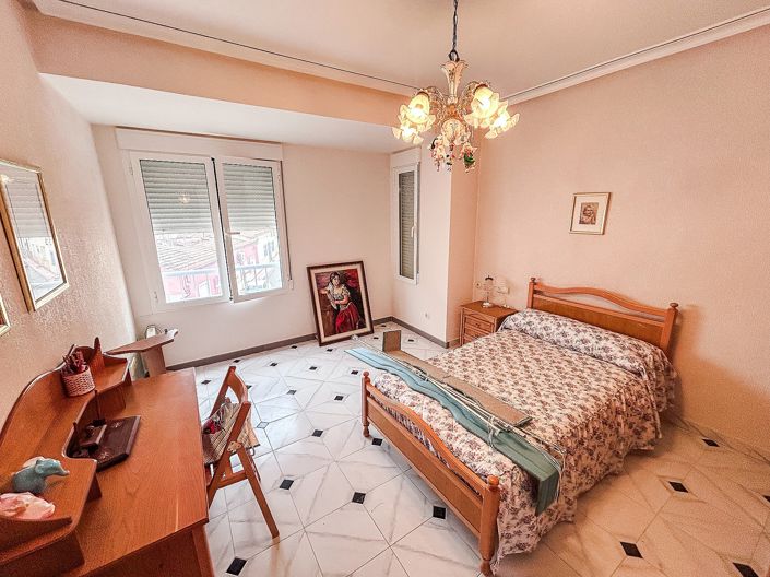 Image No.4-Propriété de 6 chambres à vendre à Monóvar