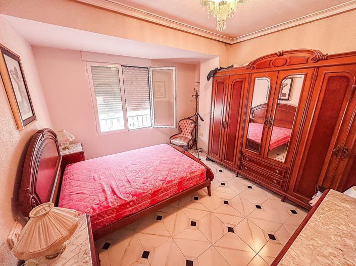 Image No.5-Propriété de 6 chambres à vendre à Monóvar