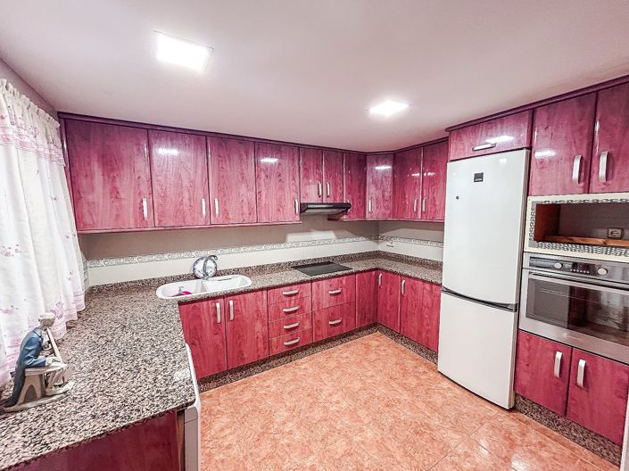 Image No.12-3 Bed Apartment for sale