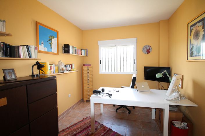 Image No.12-Villa de 4 chambres à vendre à Castalla