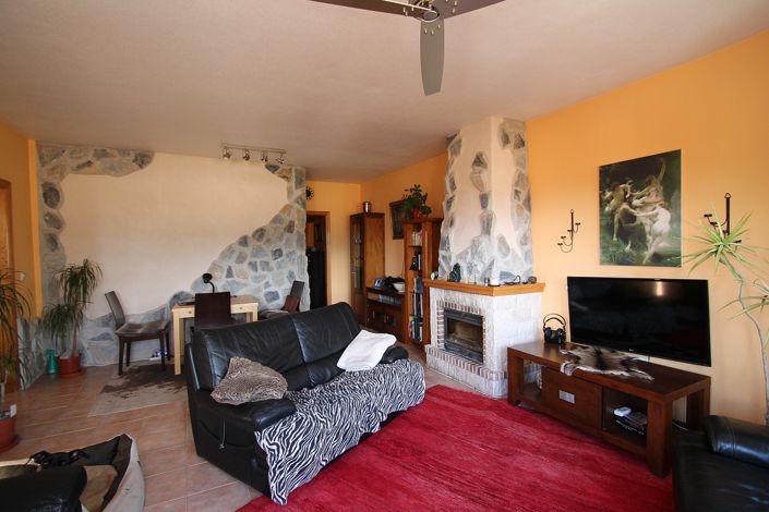 Image No.5-Villa de 4 chambres à vendre à Castalla