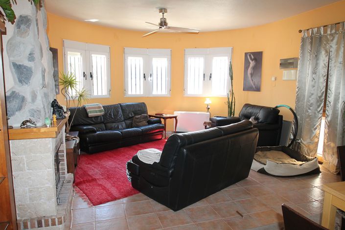 Image No.7-Villa de 4 chambres à vendre à Castalla