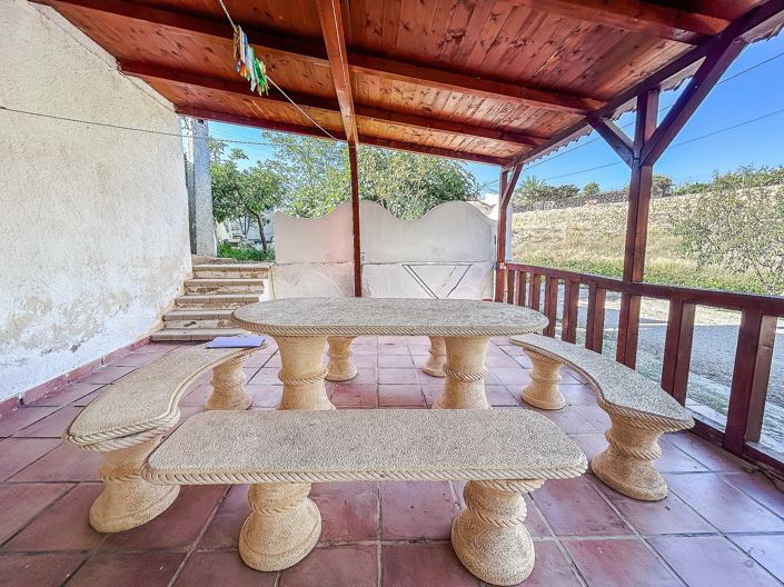 Image No.5-4 Bed House for sale