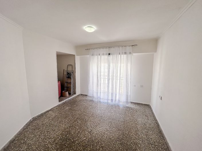 Image No.18-4 Bed Apartment for sale