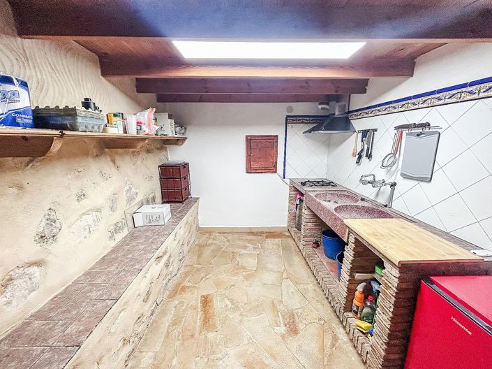 Image No.18-2 Bed Finca for sale