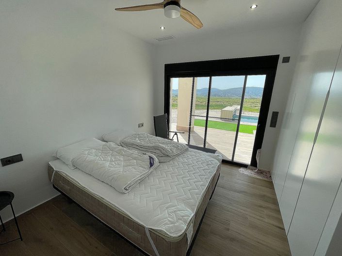 Image No.10-3 Bed Villa for sale