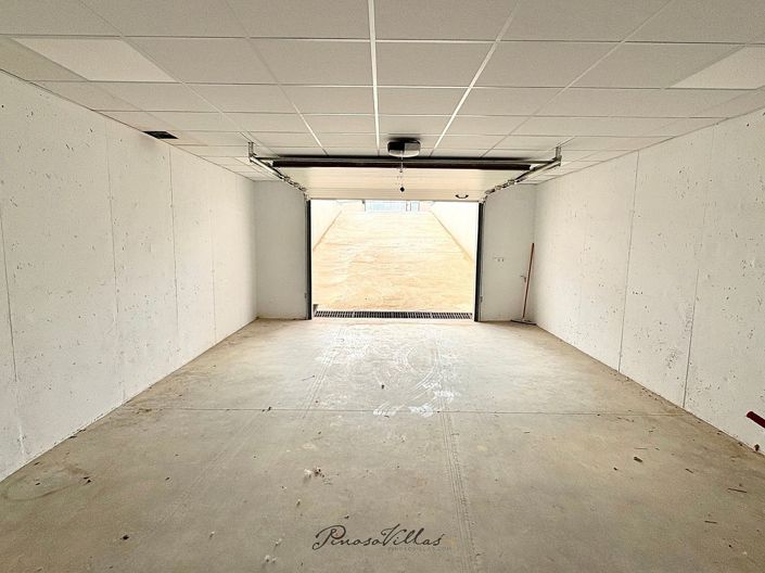 Image No.11-3 Bed Villa for sale