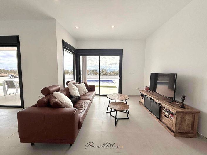 Image No.14-3 Bed Villa for sale