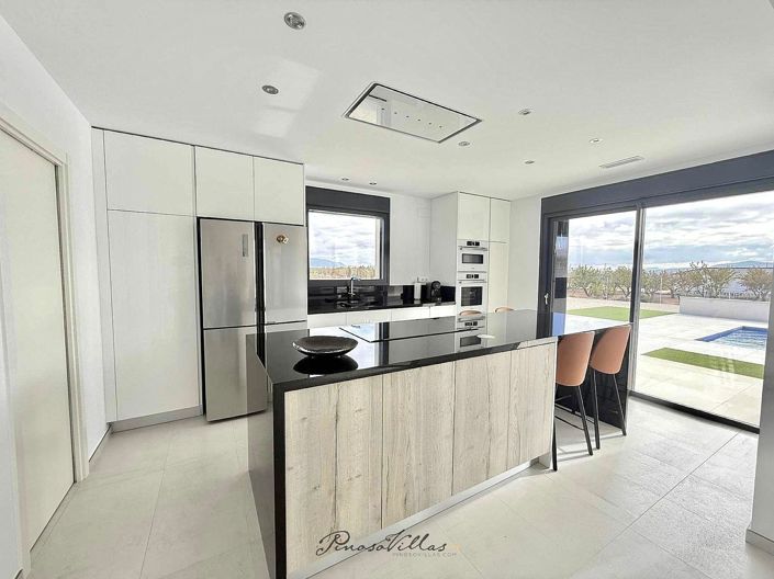 Image No.21-3 Bed Villa for sale