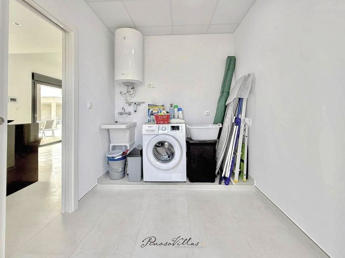 Image No.25-3 Bed Villa for sale